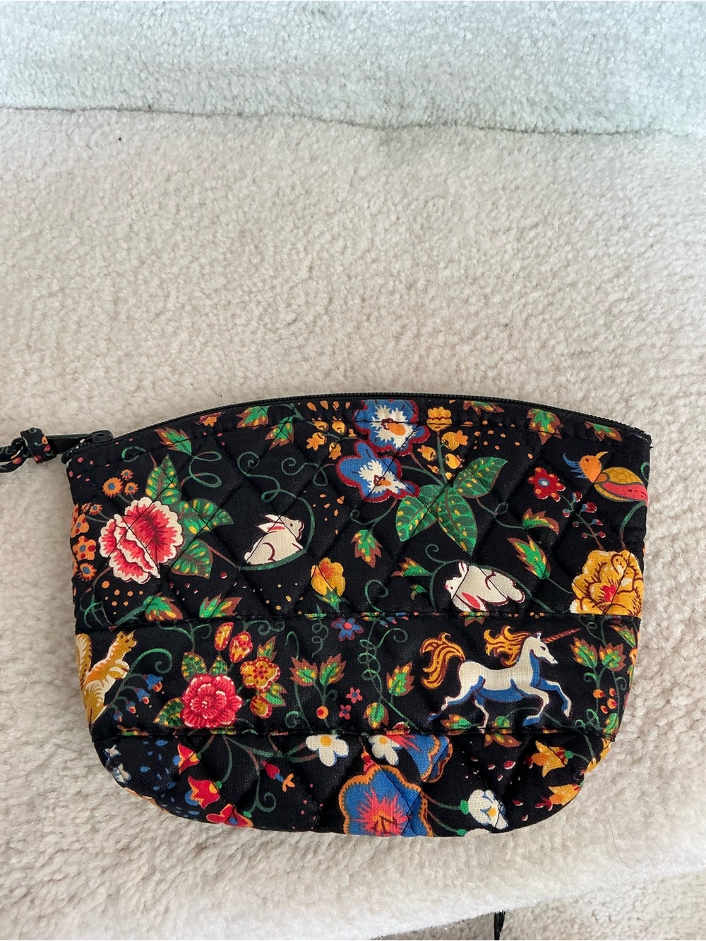 VERA BRADLEY LIMITED EDITION TAVERN ON THE GREEN COSMETIC CASE BAG
